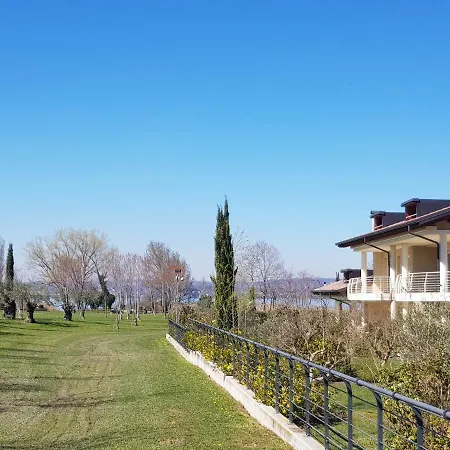 Daire Luxury Beauty Gardens Sirmione